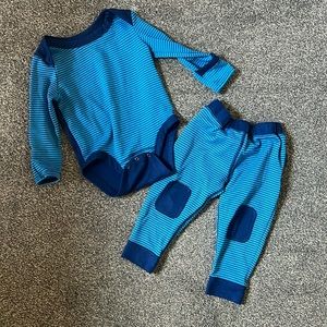 Patagonia Infant Capilene Midweight Set 12-18month runs large